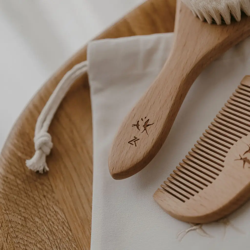 Set de brosse & peigne hirondelles – Image 2