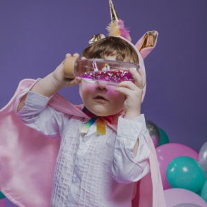 Bouteille sensorielle petit boum magic rainbow