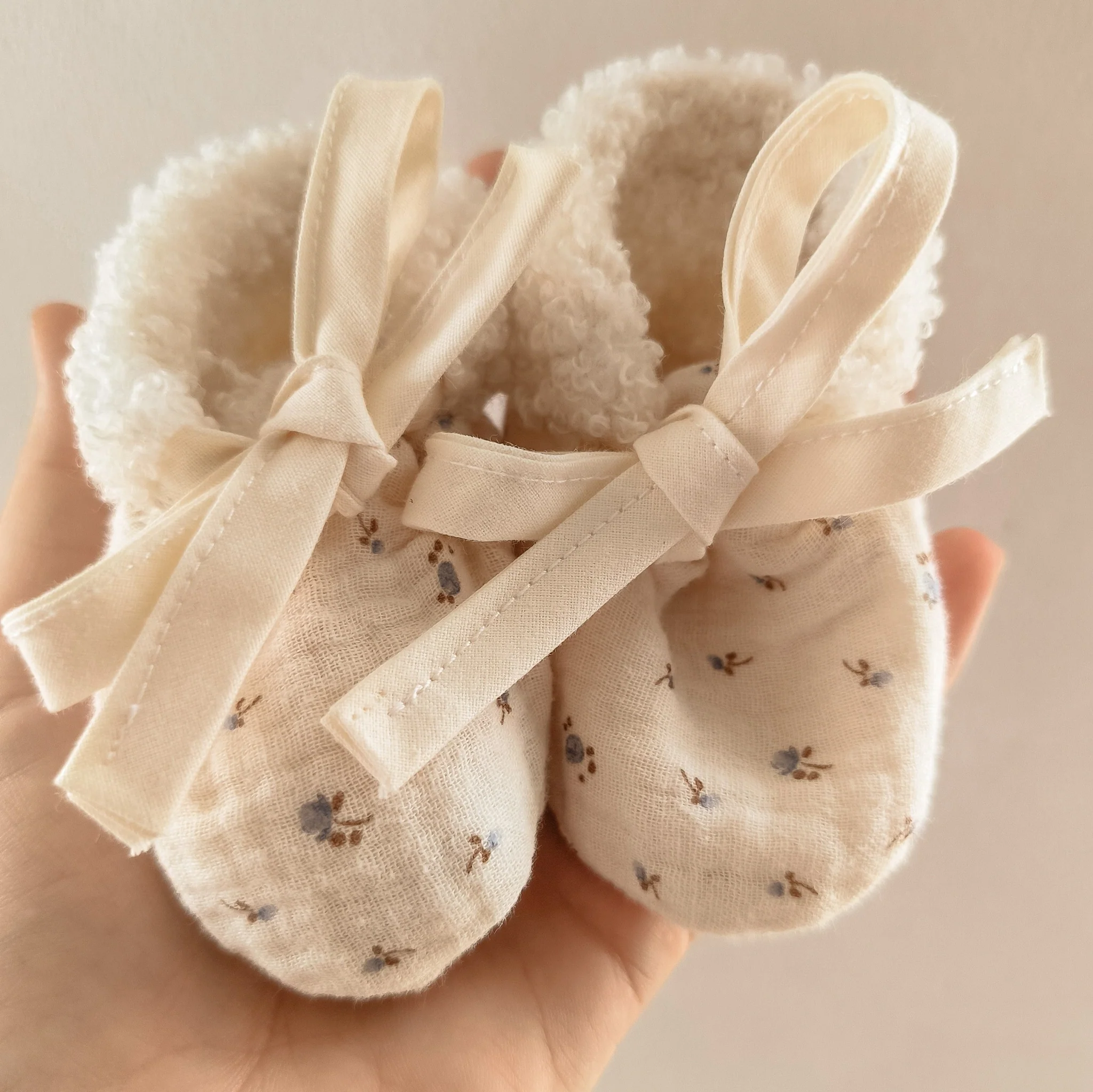 Chaussons reversibles sherpa blanc