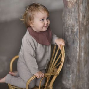 bavoir tricoté Fjola girofle