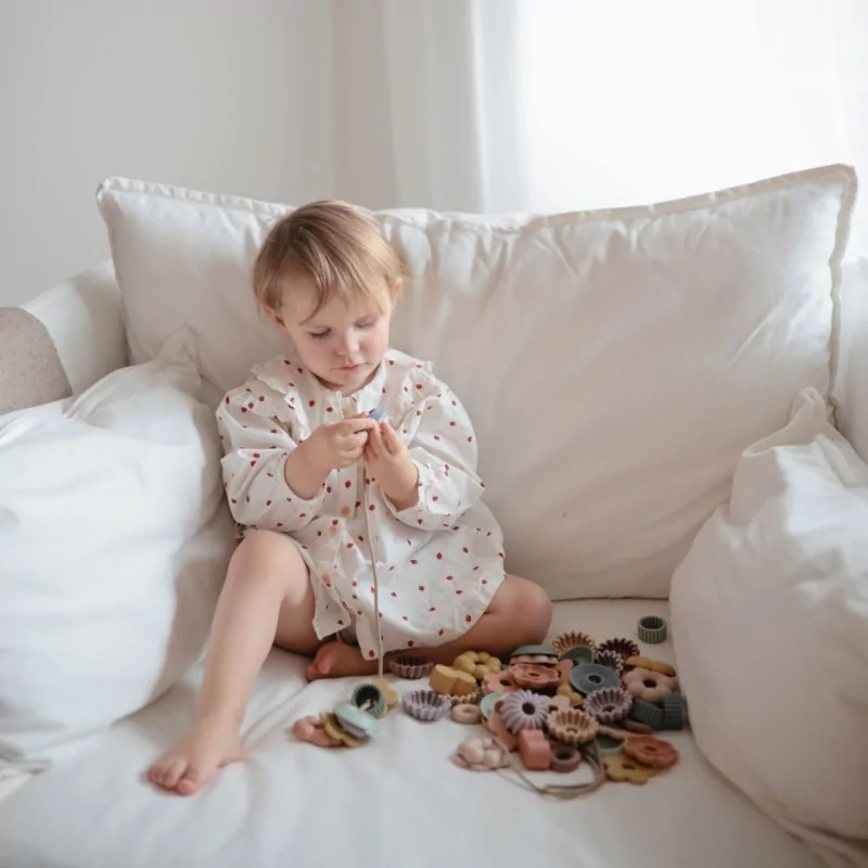 Perles à Enfiler Mushie – Jouet Motricité Fine – Image 3